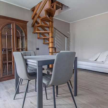 La Casa Delle Farfalle - Cir Vda Sarre 0001 Aosta Eksteriør billede