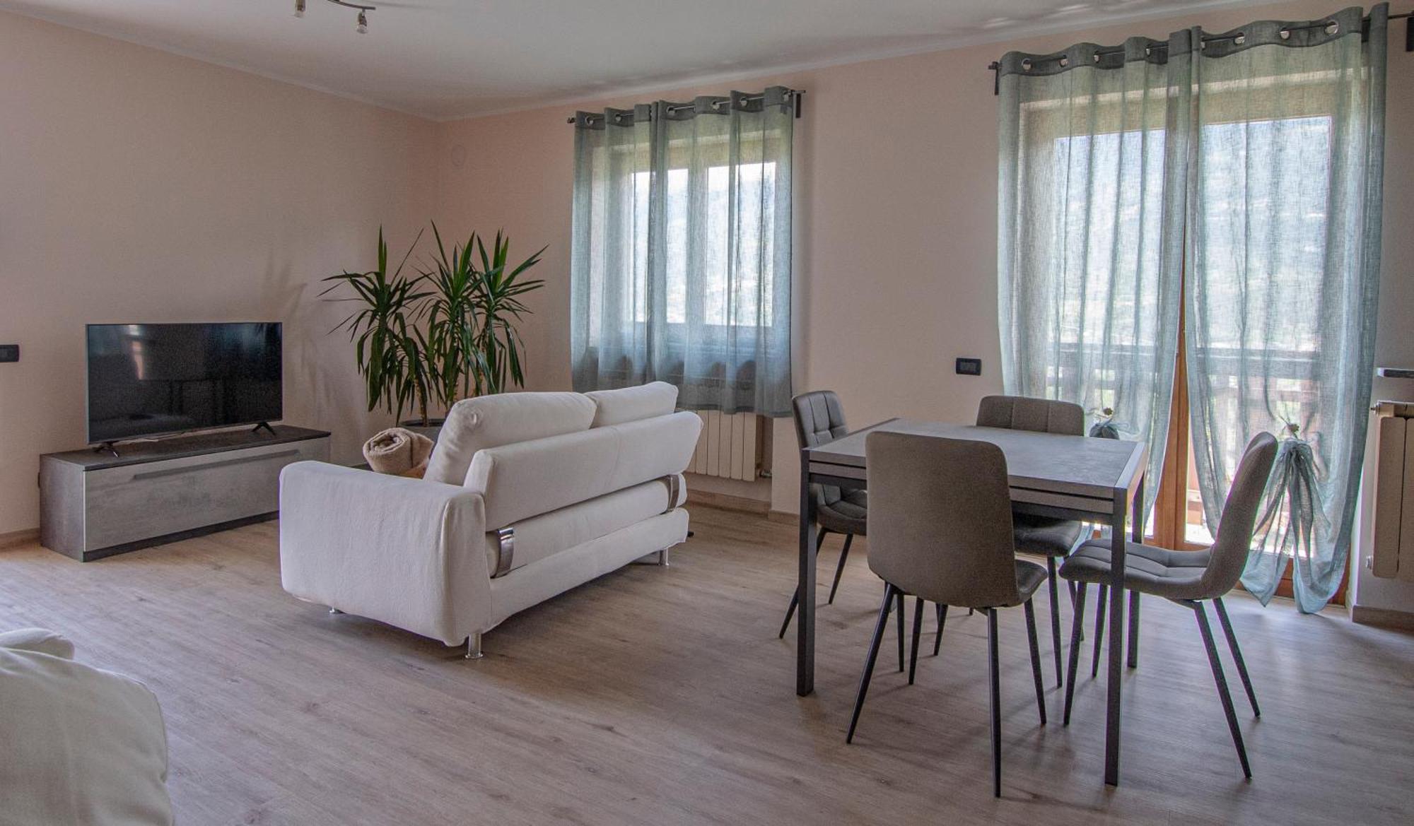 La Casa Delle Farfalle - Cir Vda Sarre 0001 Aosta Eksteriør billede