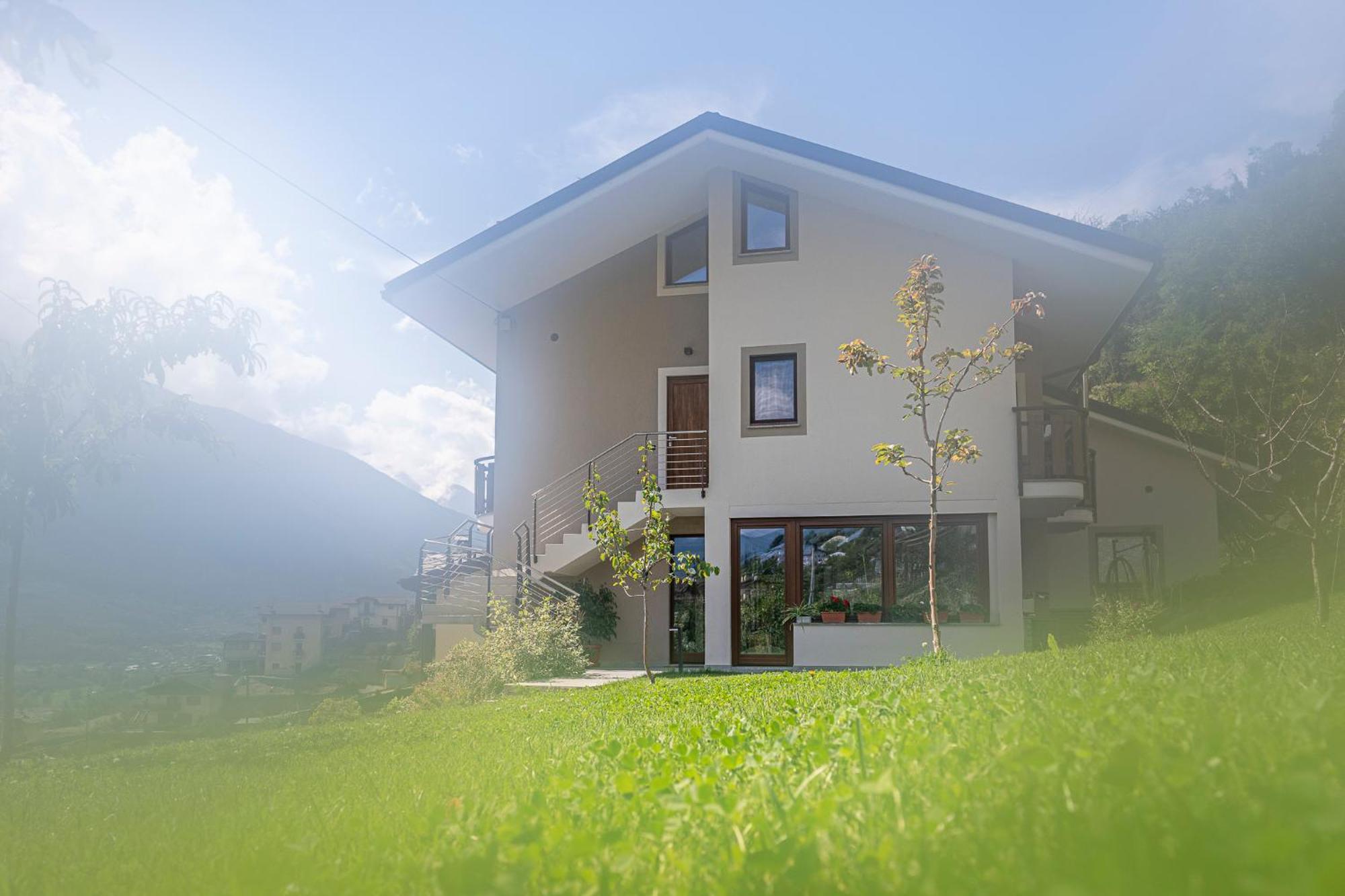 La Casa Delle Farfalle - Cir Vda Sarre 0001 Aosta Eksteriør billede