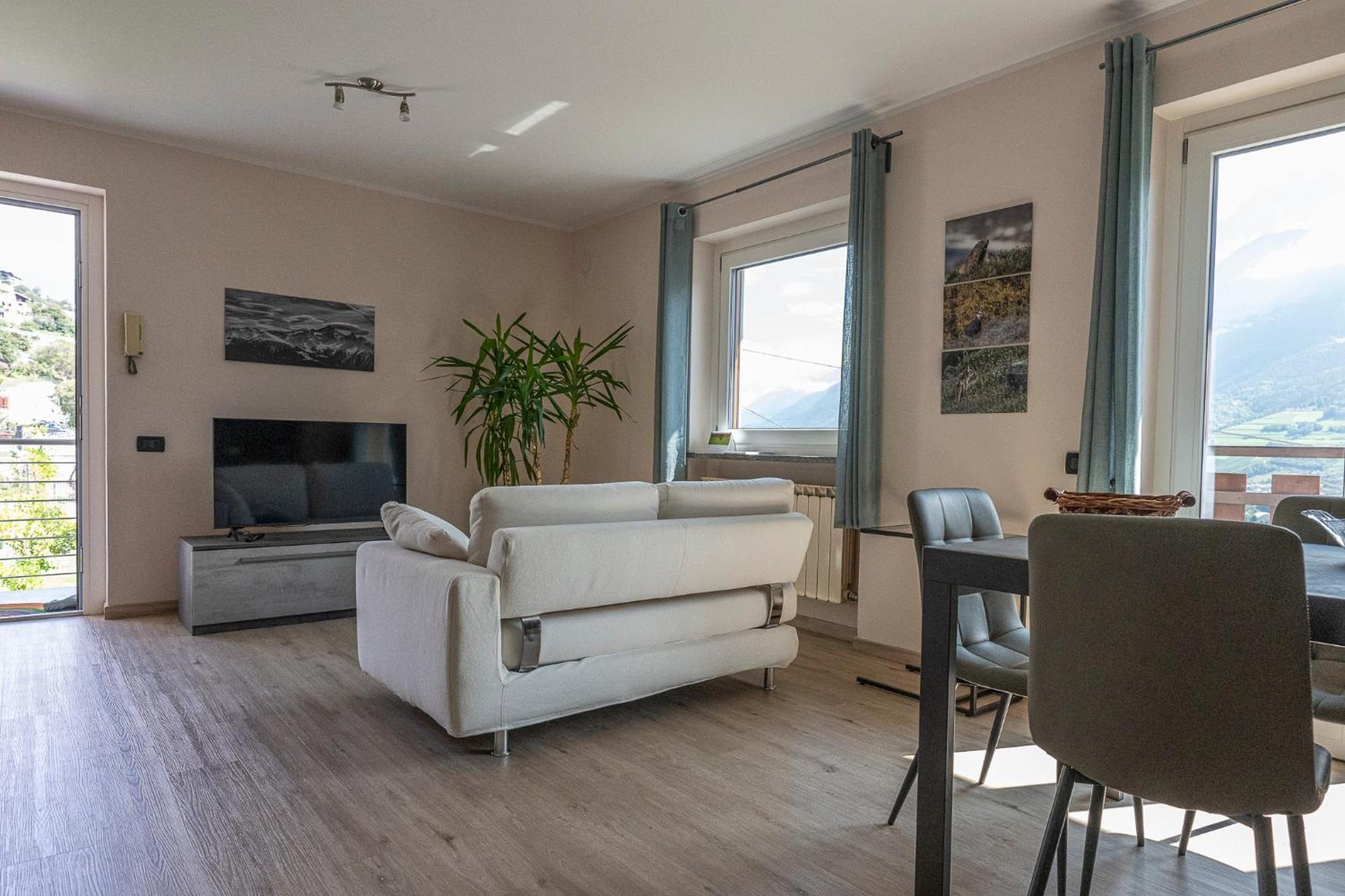 La Casa Delle Farfalle - Cir Vda Sarre 0001 Aosta Eksteriør billede